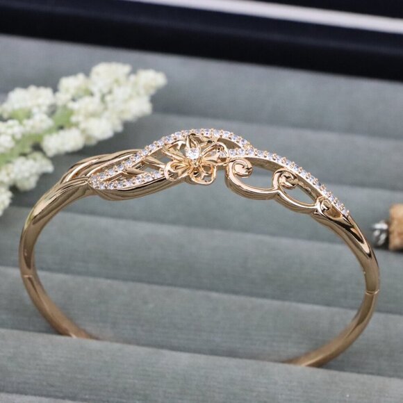 Elegant Floral Design Rose Gold Bangle with Crystal Accents, XPBL0592 - Picture 12 of 12